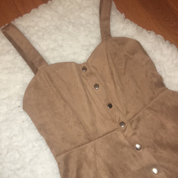 Sleeveless Button Down Fit and Flare Dress - Picture 2 of 5